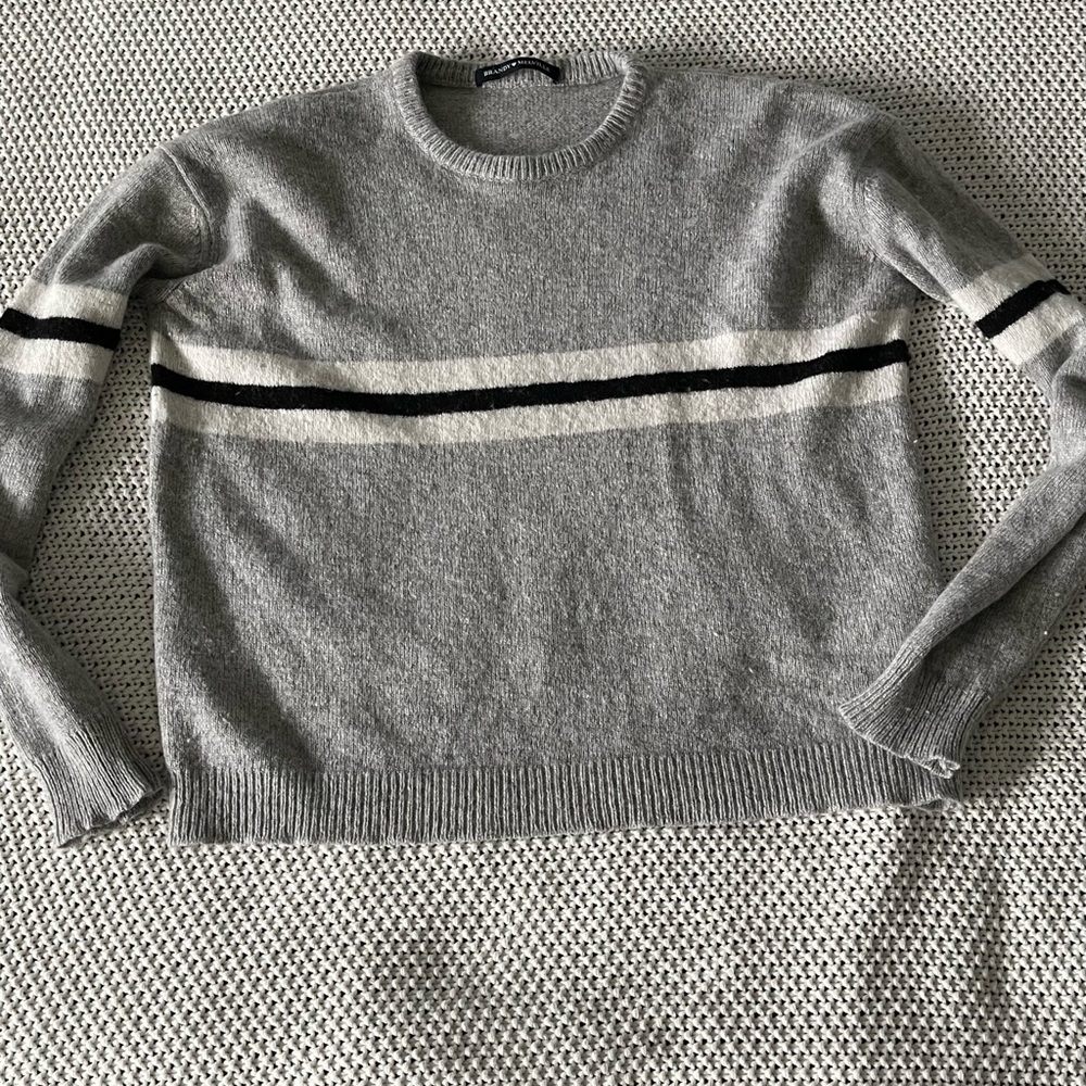 Brandy Melville Women's Knit Sweater Stripe Grey Gray Size S/M